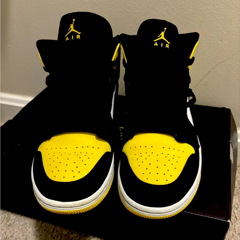 COPY - Women’s Jordan ones